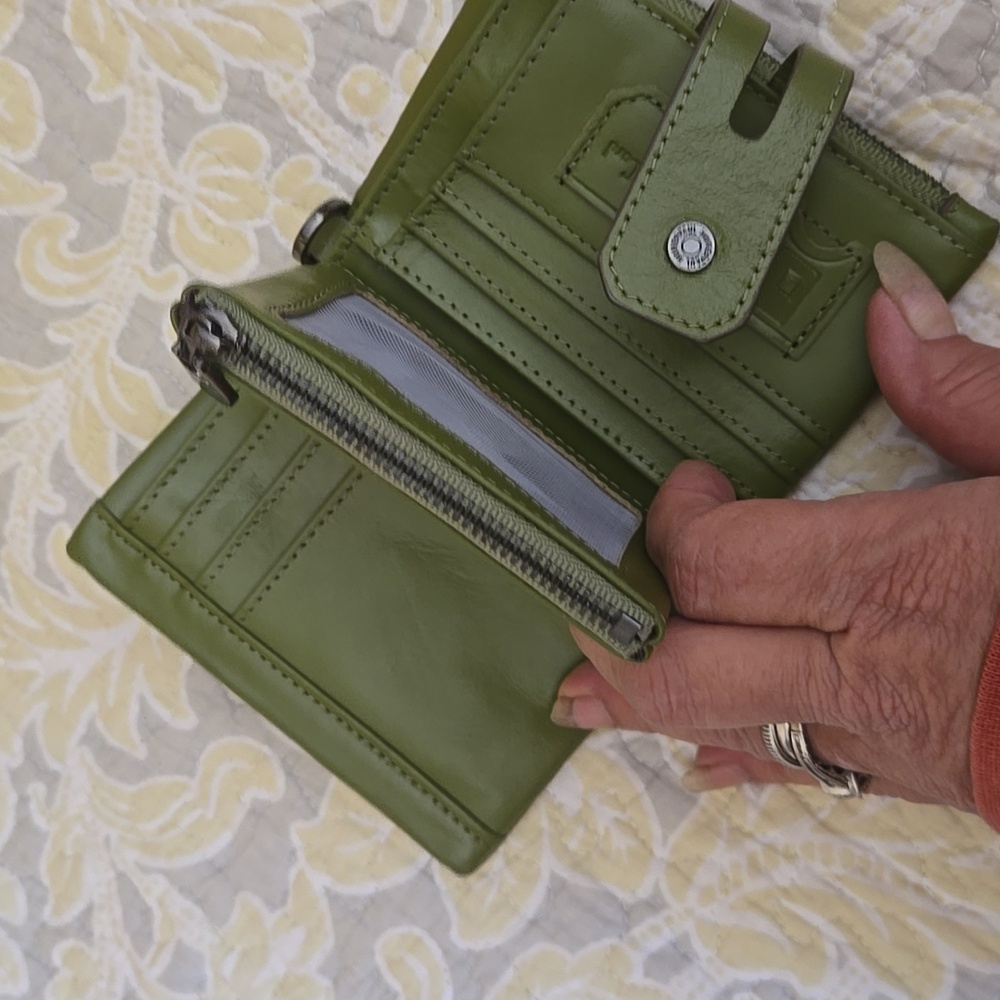 HumerpaulGreen Leather Women's Wallet - Picture 3 of 6